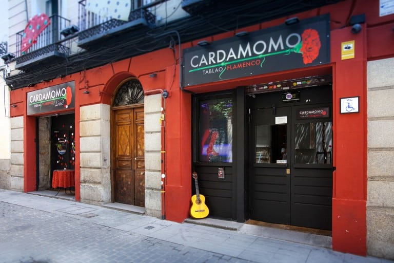 Fachada cardamomo flamenco calle